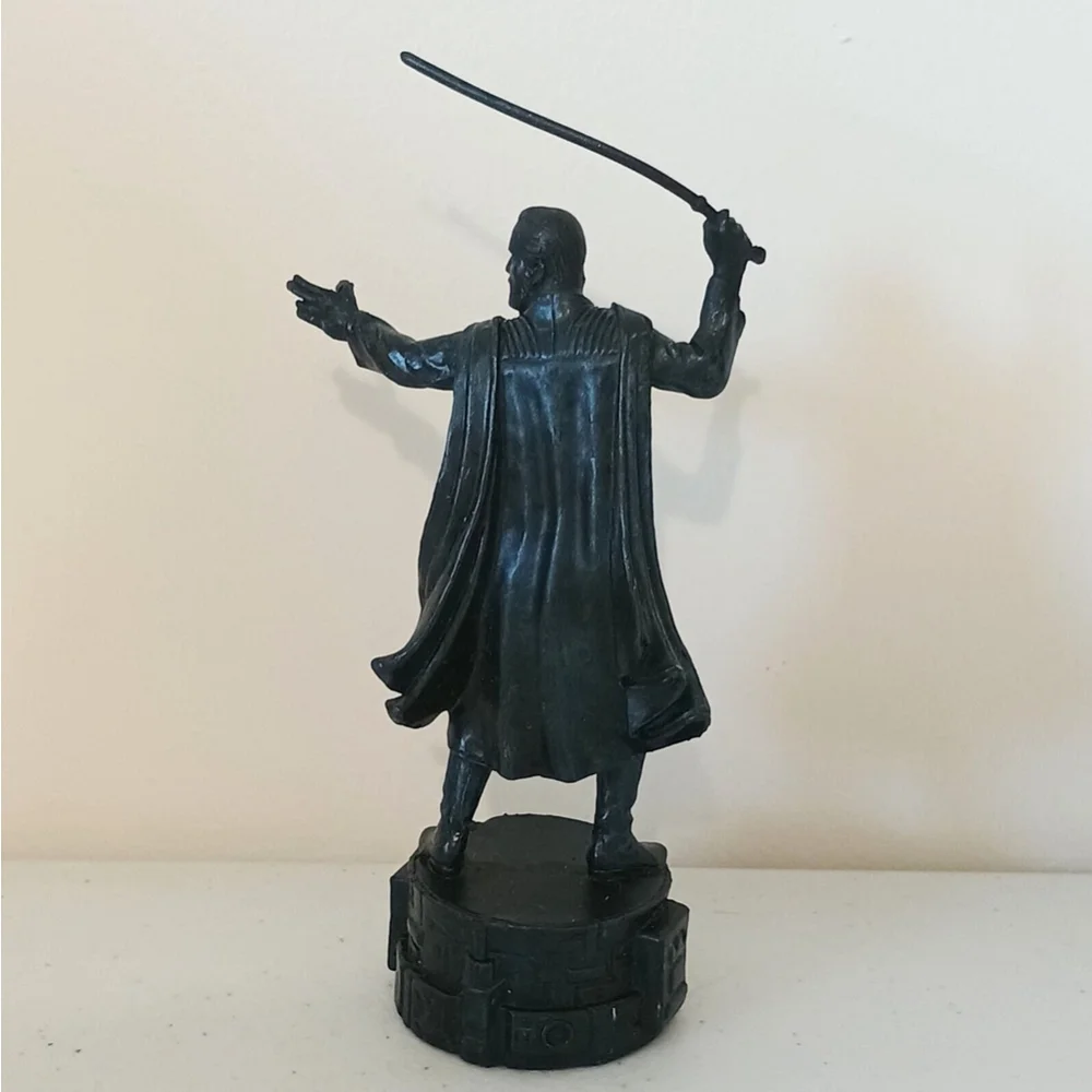 2005 Star Wars Saga Edition Chess Set Replacement Piece Black Count Dooku